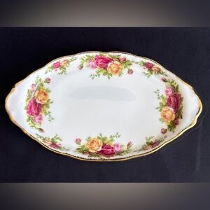 Royal Albert Old Country Roses 10 inches Oval Relish Tray, Gold Rim -1999